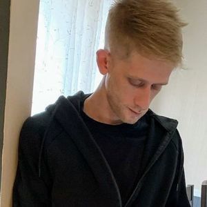 Meet your Posher, Jason